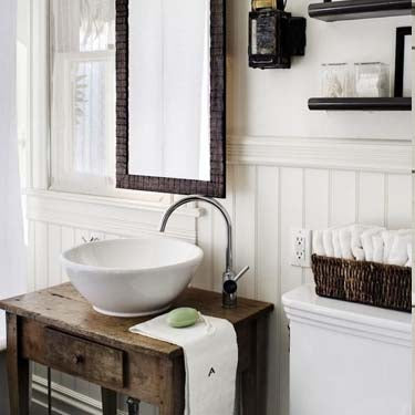 Colonial Bath Hardware