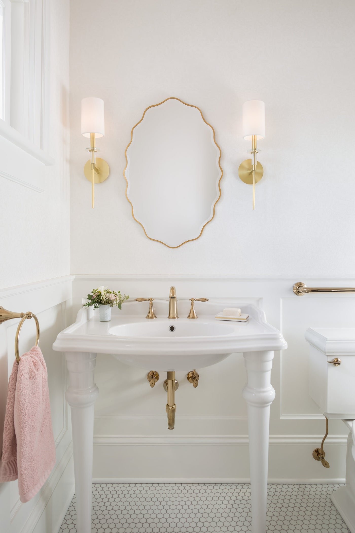 ##Antique Hardware## Amherst Wall Sconce