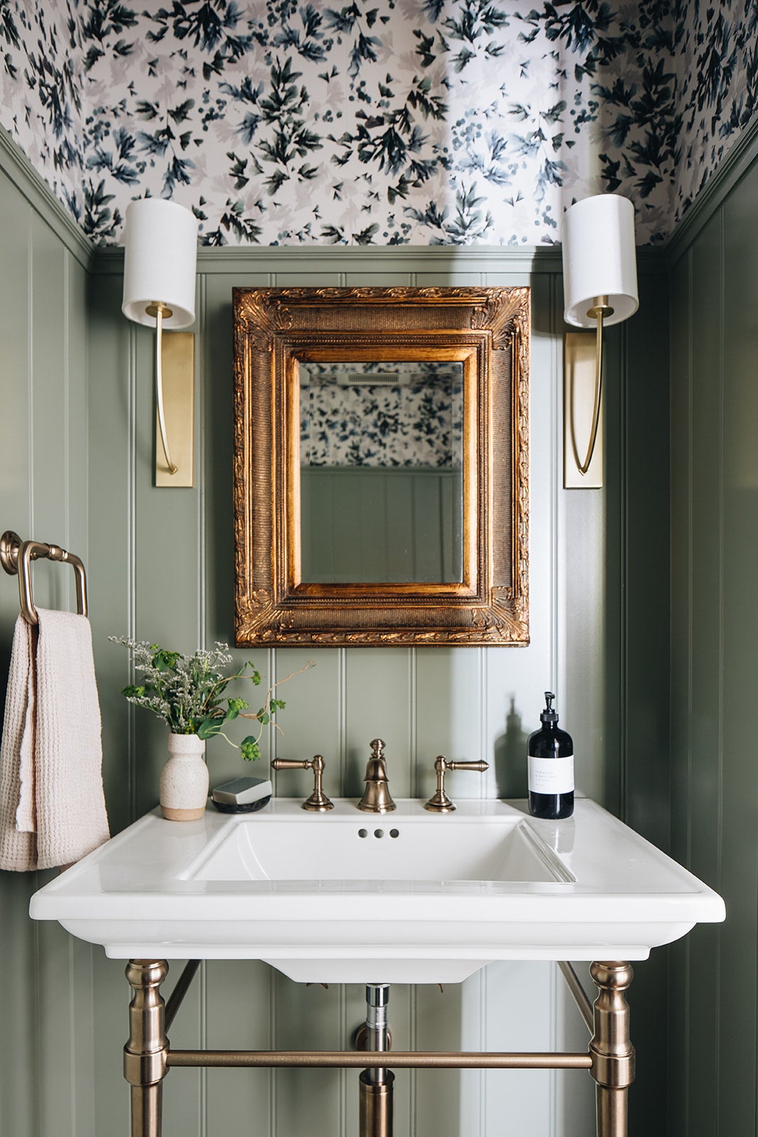 ##Antique Hardware## Colton Wall Sconce