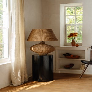 ##Antique Hardware## Nette Table Lamp