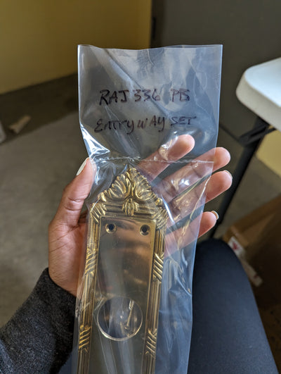 ##Antique Hardware## Open Box Sale Item 13 3/4 Inch Solid Brass Ribbon & Reed Push Plate (Polished Brass Finish)