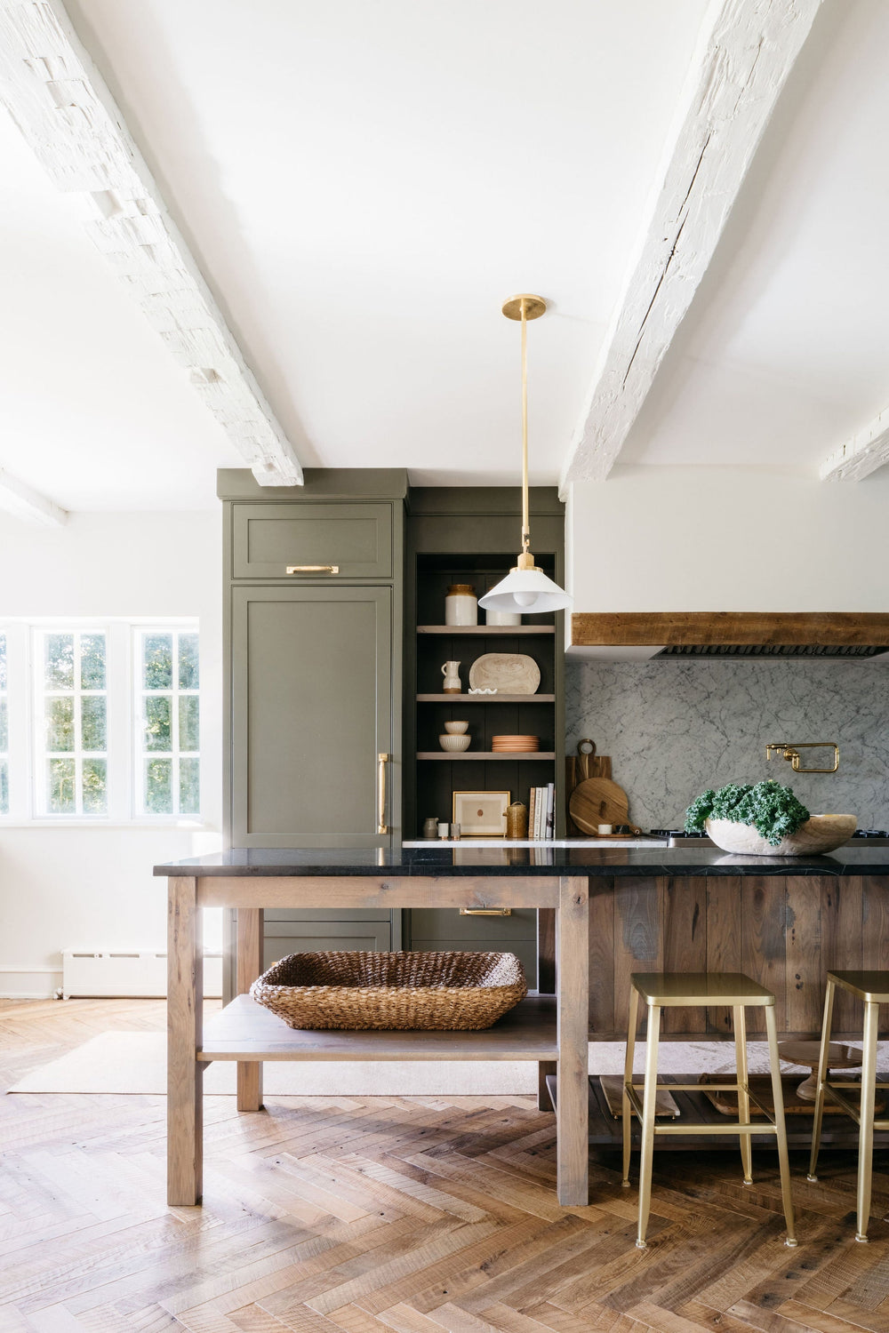 ##Antique Hardware## Syosset Pendant