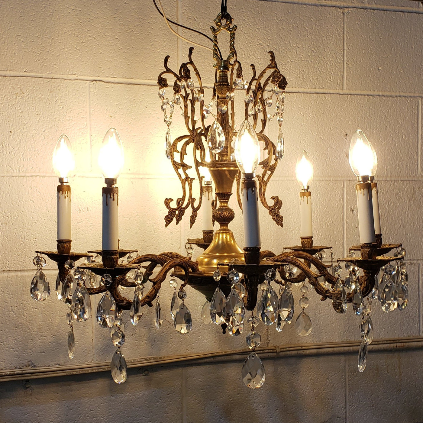 Antique Hardware Exquisite Antique Spanish Brass 8 Arm Chandelier & Crystal Prisms Chandeliers